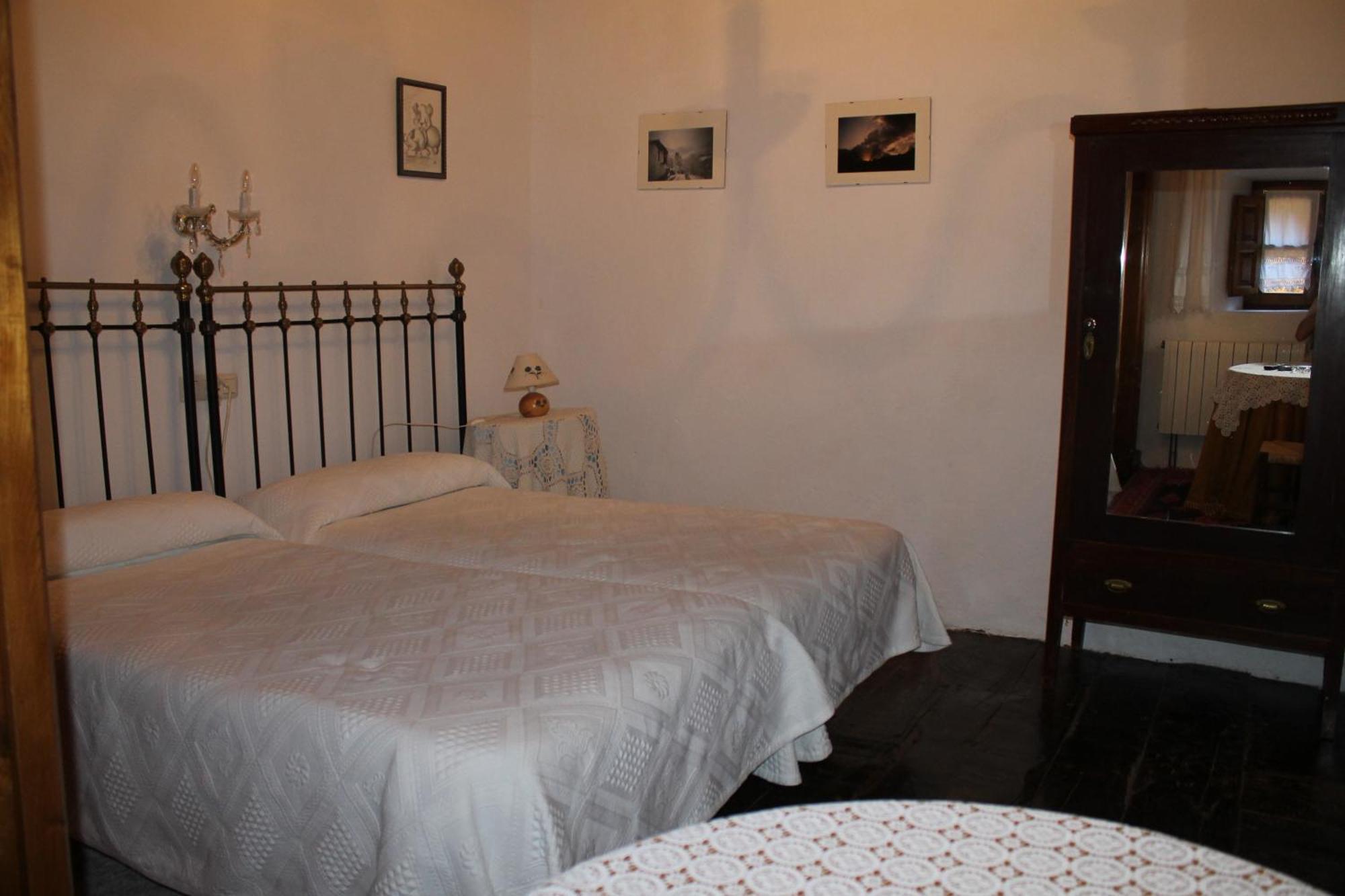 Hostal Casona de Treviño Cosgaya Exterior foto