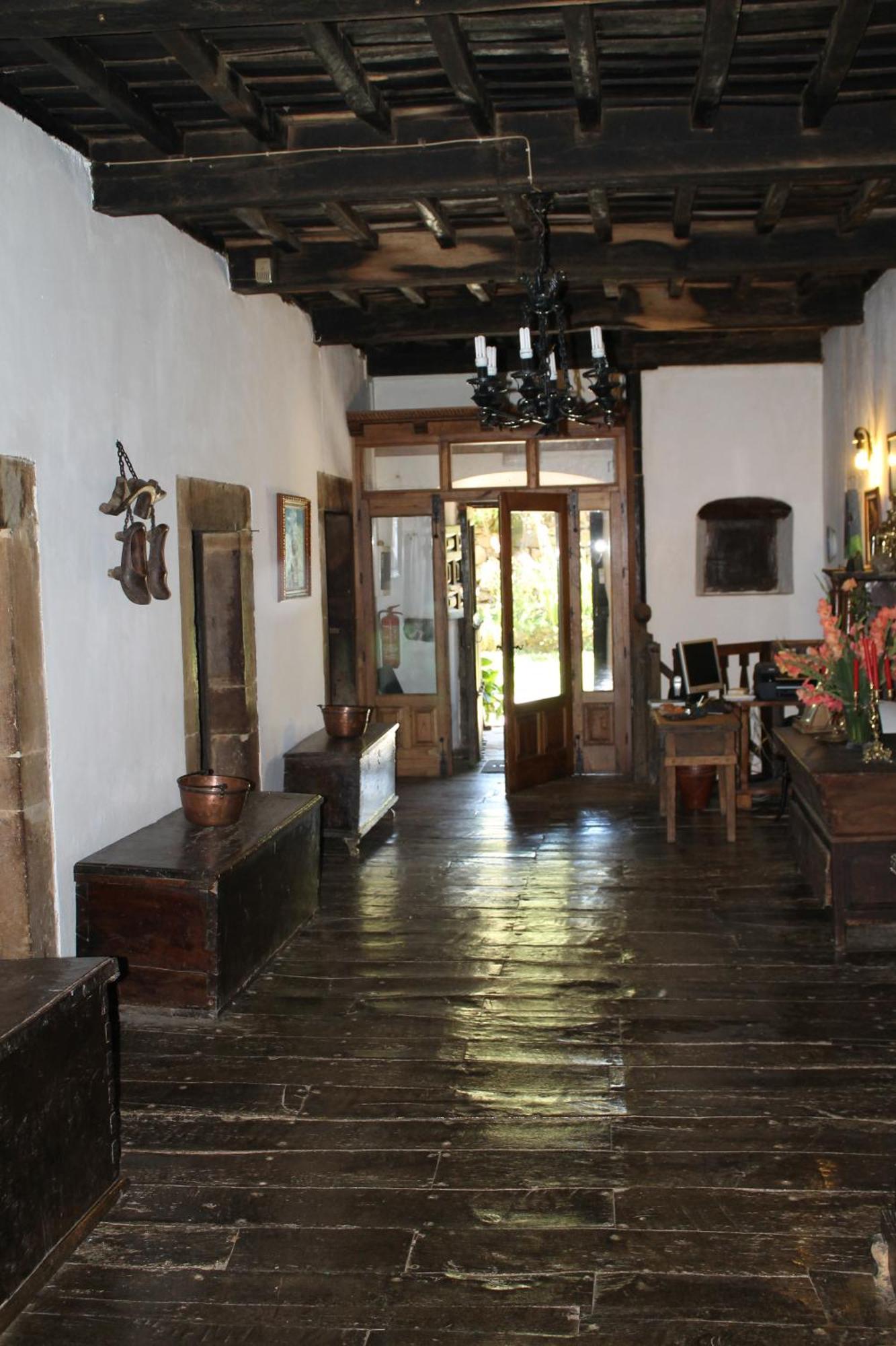Hostal Casona de Treviño Cosgaya Exterior foto
